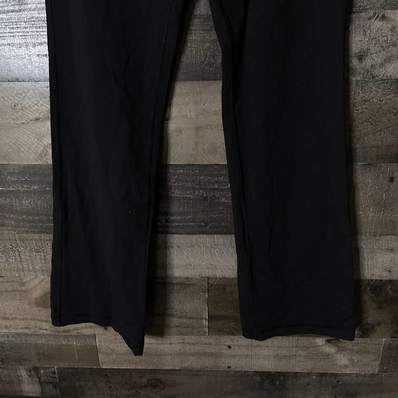 SOLD Lululemon Astro Pants 8 - Picture 4 of 7